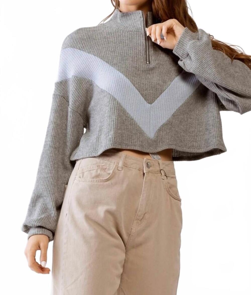 NEW TASHA APPAREL haley half zip chevron sweatshirt in grey